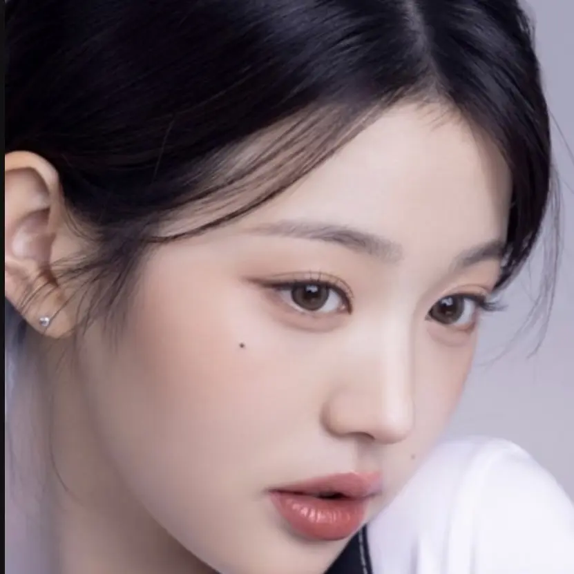 QuaintNurse4479의 장원영
