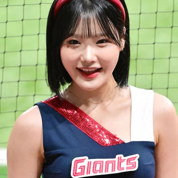 최홍라