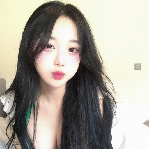 김민주