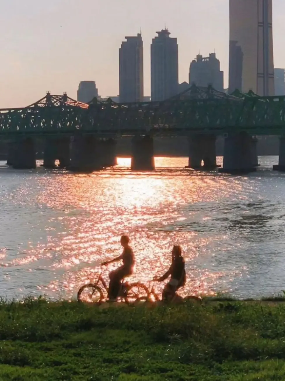 NiceBatik의 Serenade