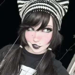 Profile image of Chloe