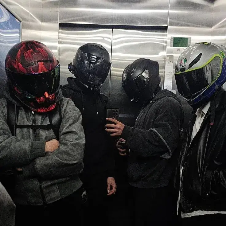 KindSound7207의 Stuck with the Aslan Crew