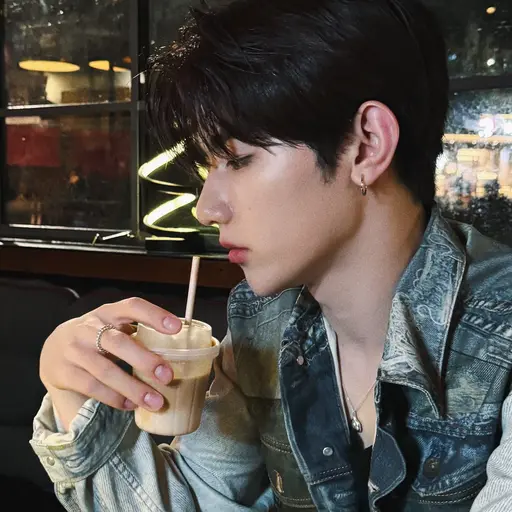 yooooooo의 키스 중독자 장하오