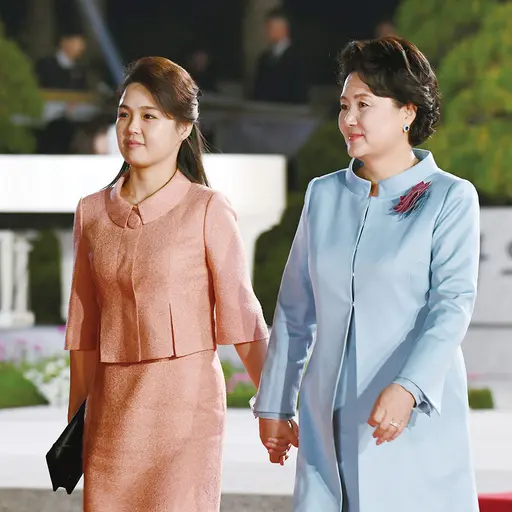 JovialFork9836의 리설주 여사