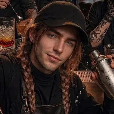 Profile image of Charlie