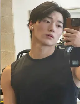 Profile image of choi San.