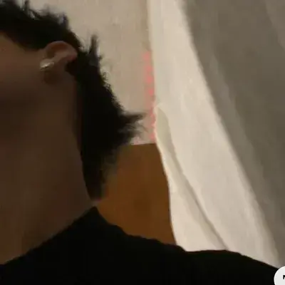 NimbleSleet3566의 boy best friend