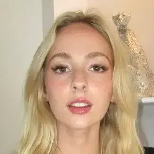 Profile image of Chloe Vance