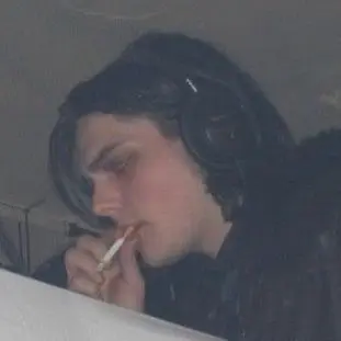 bongfumes의 gerard way