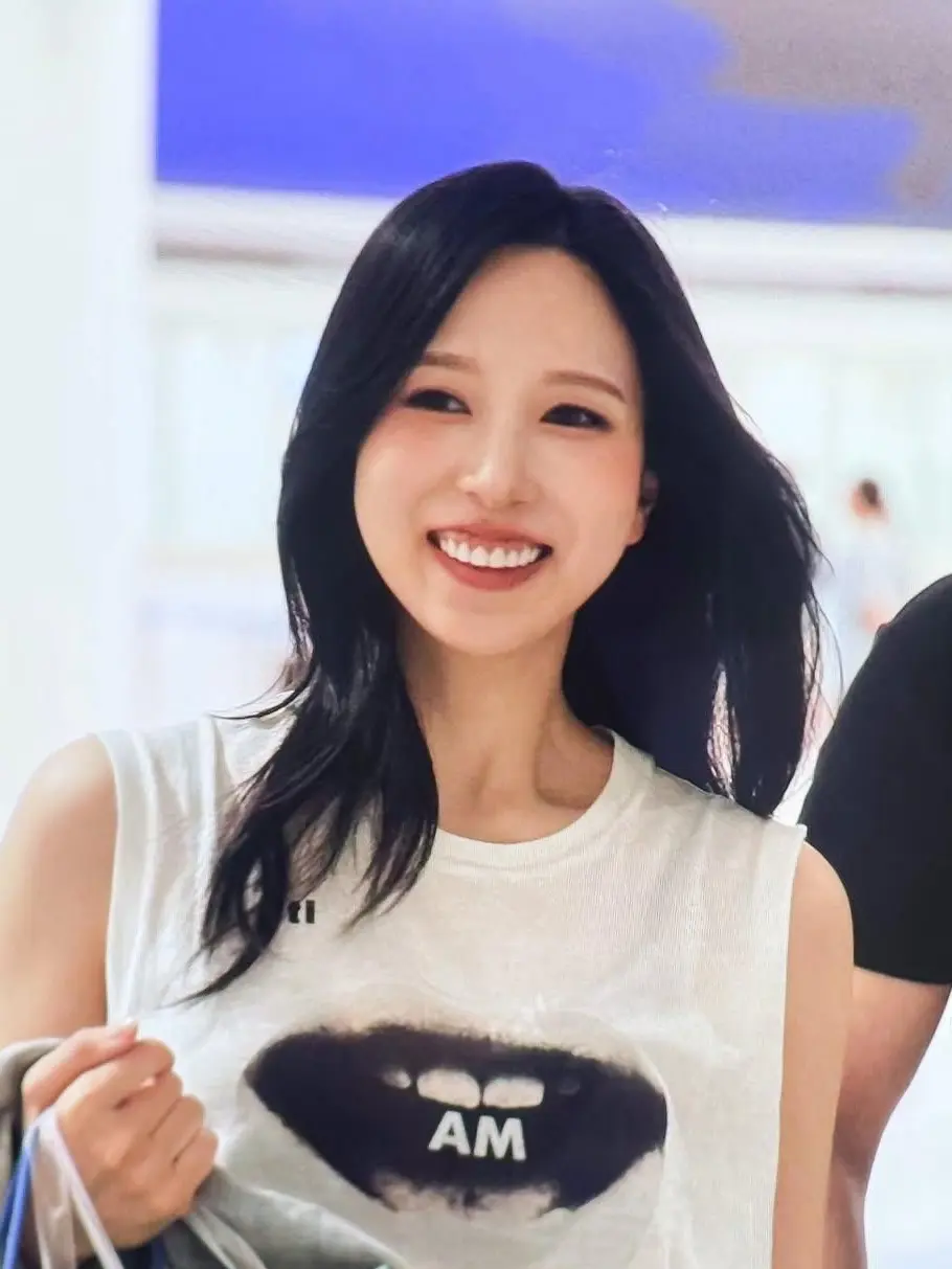Shar_xue_xo의 Mina
