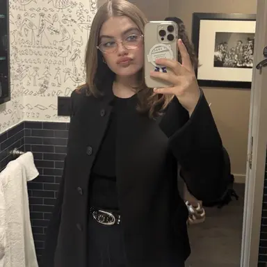 Profile image of Ella