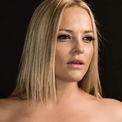 OldLynx8363의 Ashley Tanner