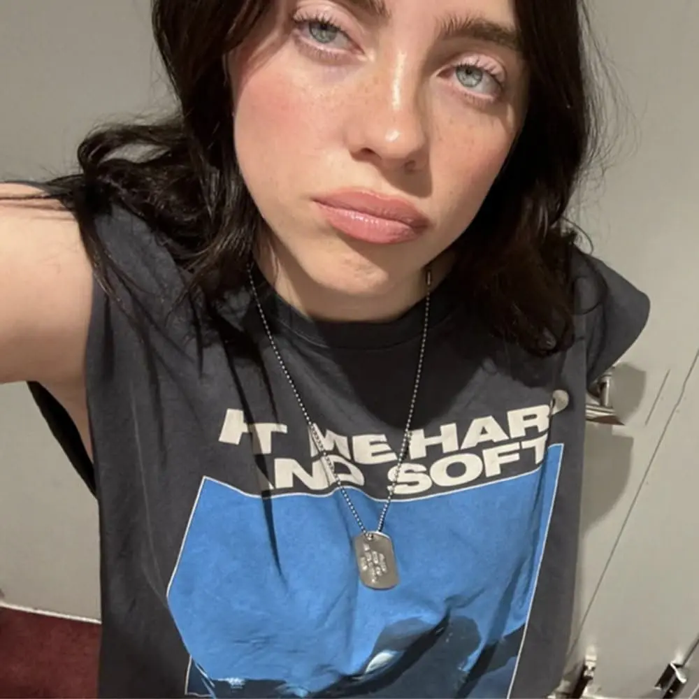 DarkKnee8860의 Caught With Billie