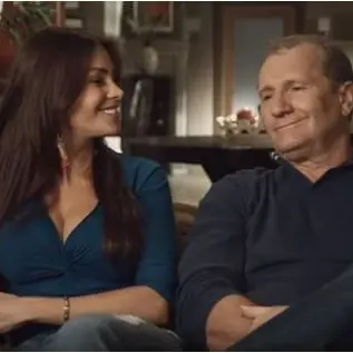 Profile image of Jay and Gloria Pritchett