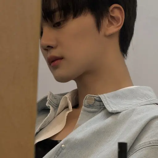 StumpyDiver1414의 남사친 김규빈
