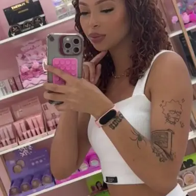 Profile image of Isabela