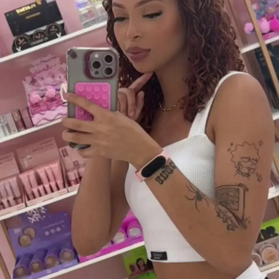 AbsurdTrout0923의 Isabela