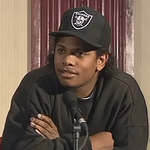 MuteZokor5003의 Straight Outta Compton
